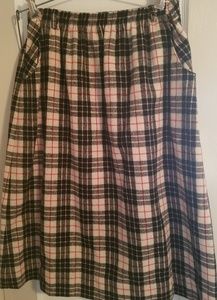 Vintage Wool pleated knee length skirt